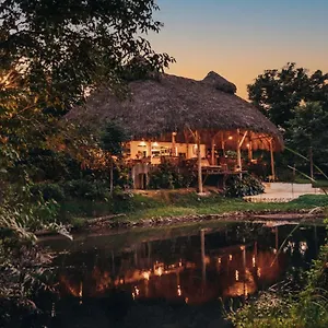 https://el-valle-lodge.comcaribbean.com