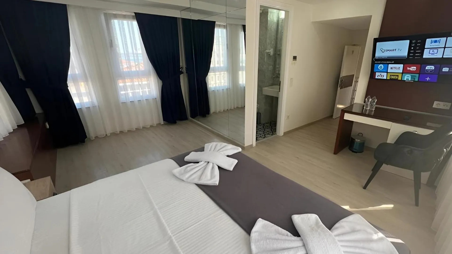 Genoa Port Hotel Стамбул 0*,